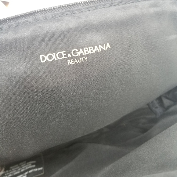 Dolce & Gabbana Beauty black velvet makeup bag - Picture 3 of 5